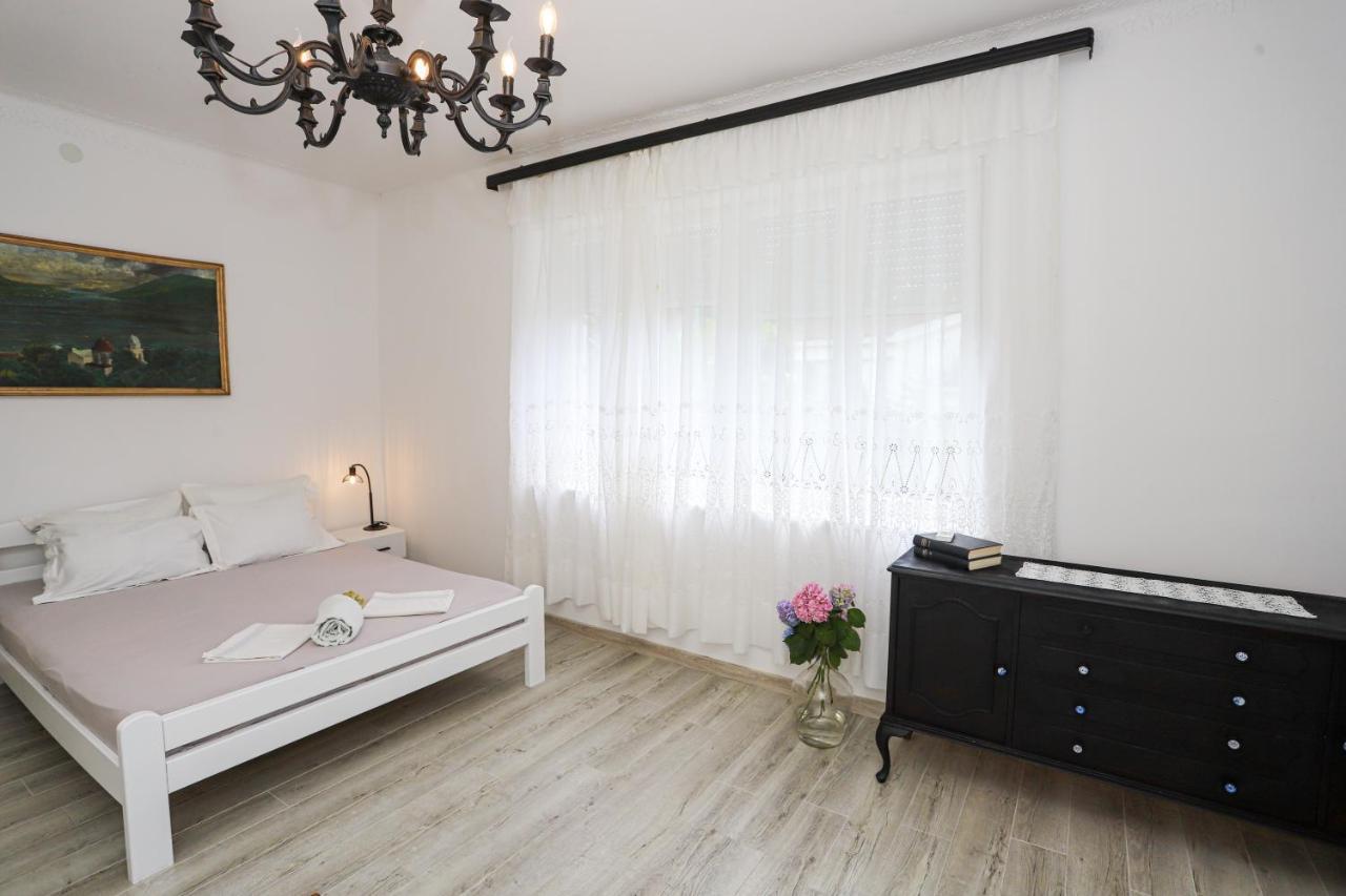 Vila Skala Herceg Novi Eksteriør billede
